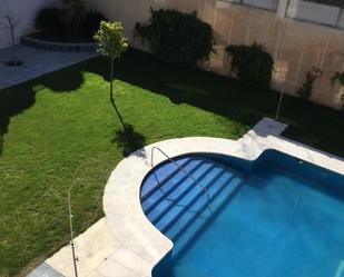 Swimming pool of Flat to rent in Linares  with Air Conditioner, Heating and Private garden