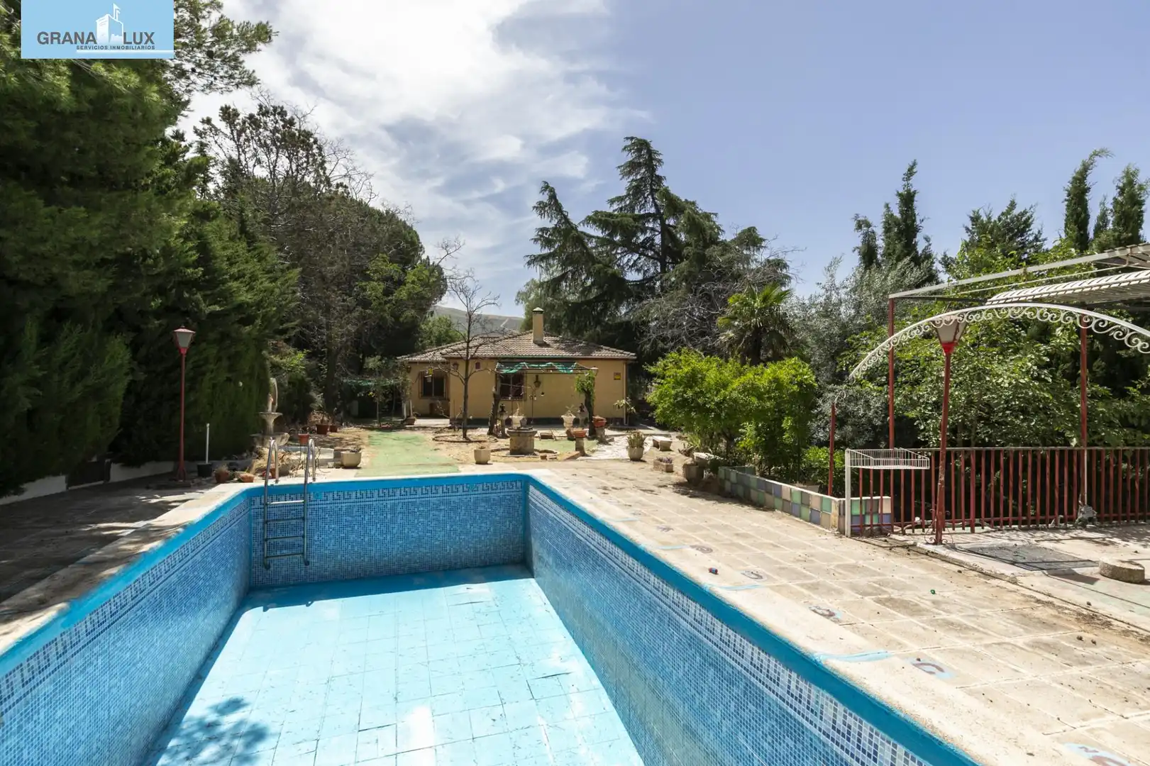 Chalet con piscina en venta en 24 Calle Trajano, imagen 8