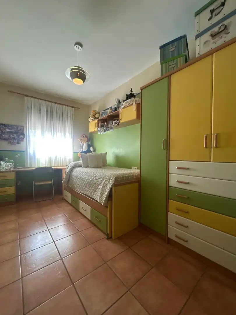 Bedroom of Houses for sale in Utrera