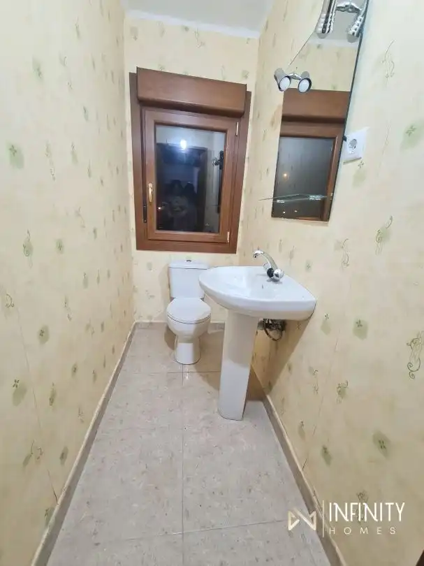 Bathroom of Flat for rent in Mungia  with Heating, Terrace and Balcony