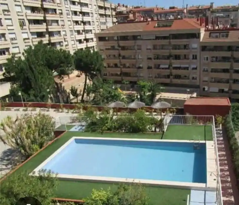 Pis amb piscina en venda a Sarrià - Sant Gervasi