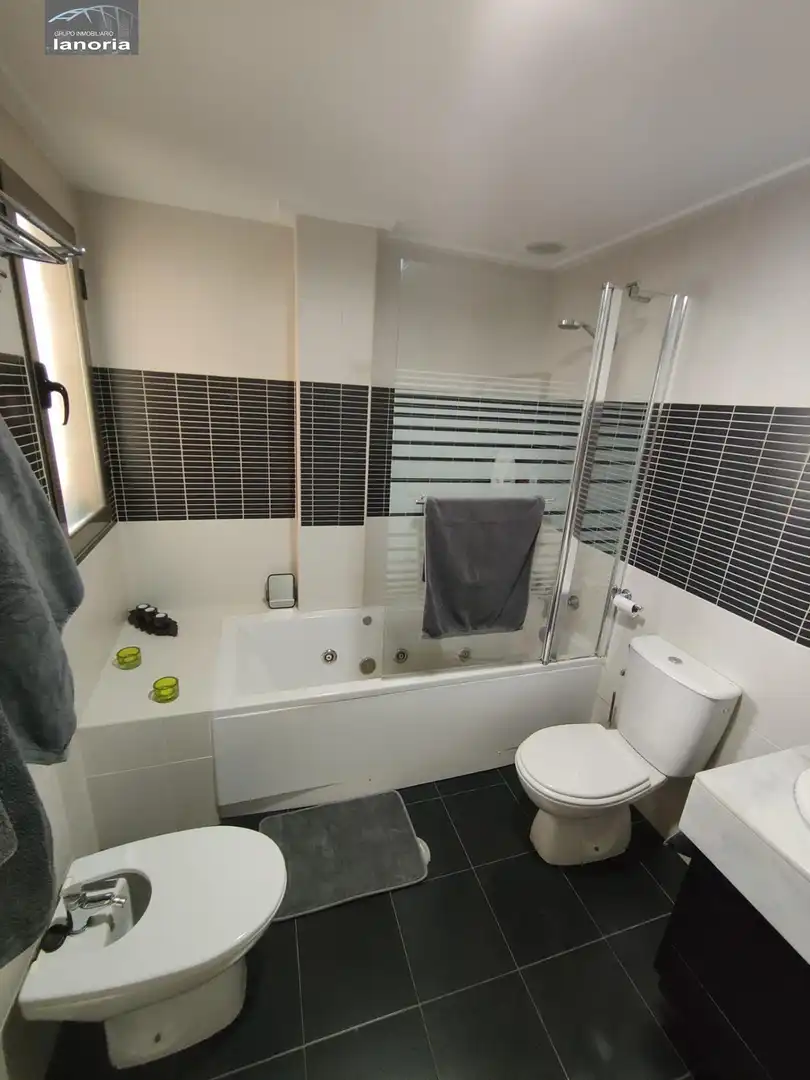 Baño de Casa adosada en venta en Albacete con Aire acondicionado, Calefacción y Terraza