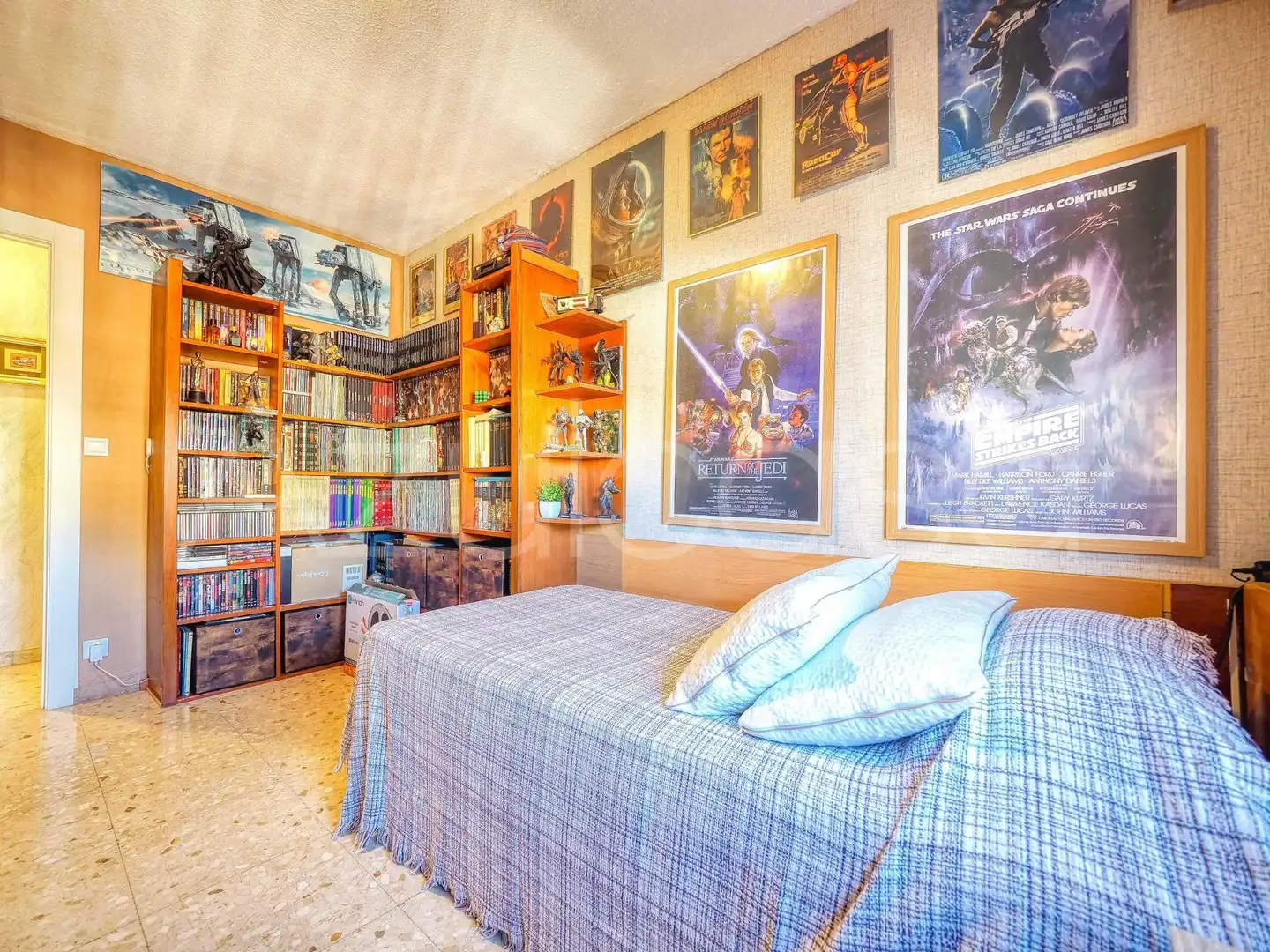Bedroom of Flat for sale in Benidorm  with Air Conditioner and Community pool