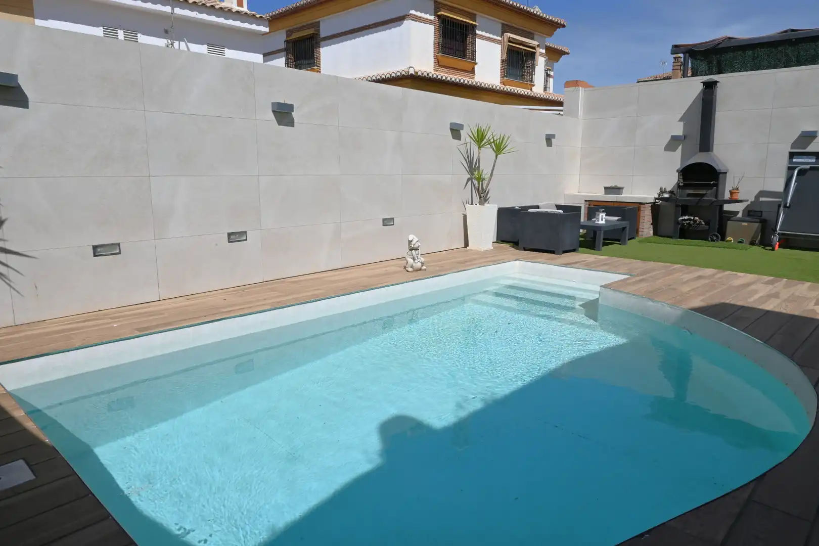 Piscina de Casa adosada en venta en Las Gabias con Aire acondicionado, Calefacción y Terraza