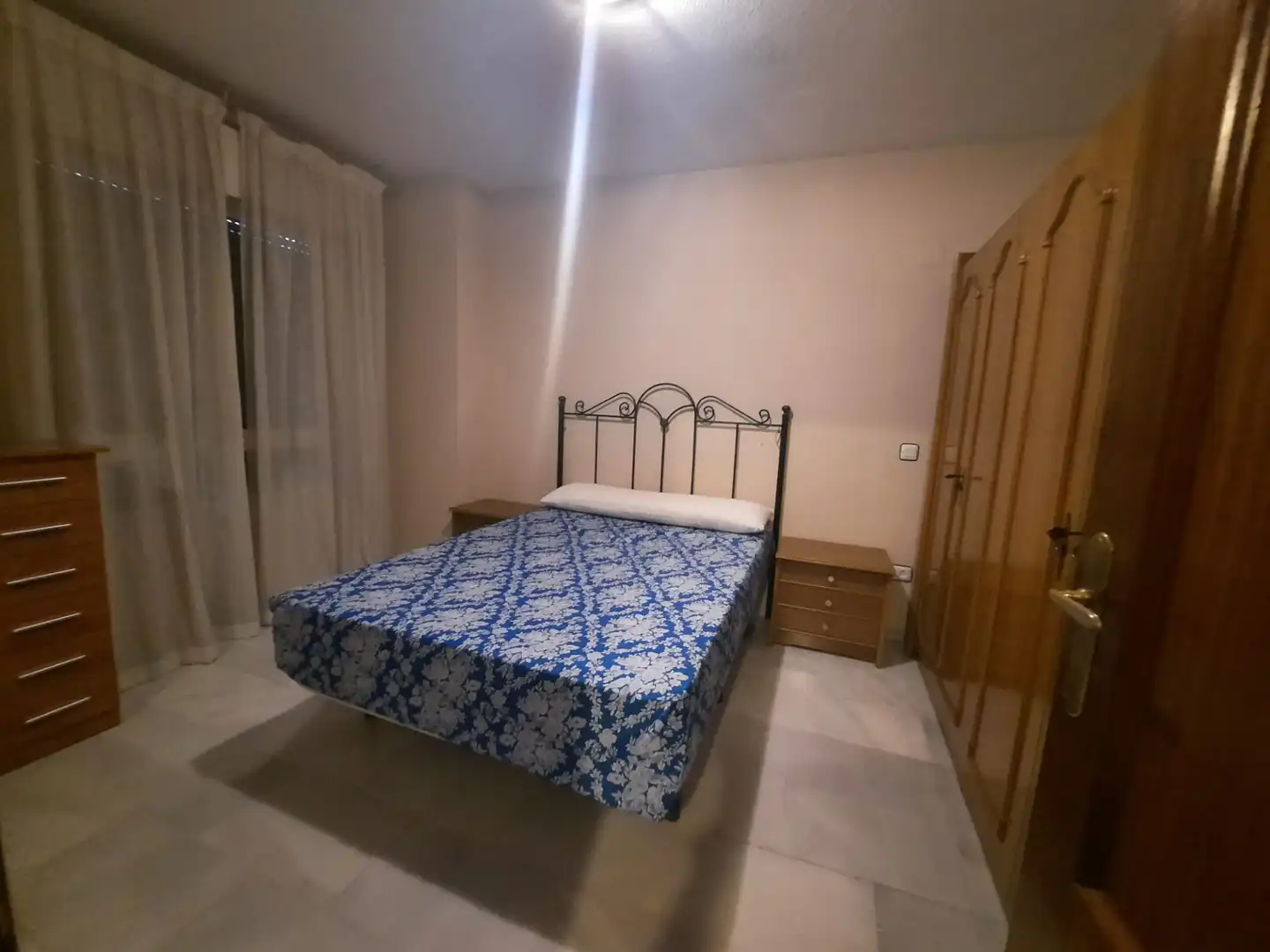 Apartament amb ascensor de lloguer a Maria Auxiliadora - Barriada de Llera, imagen 3