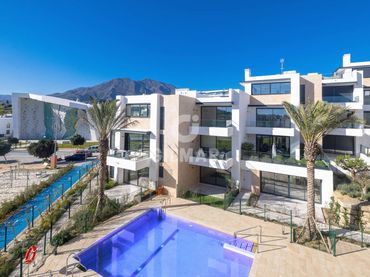 Àtic amb balcó en venda a Estepona Pueblo