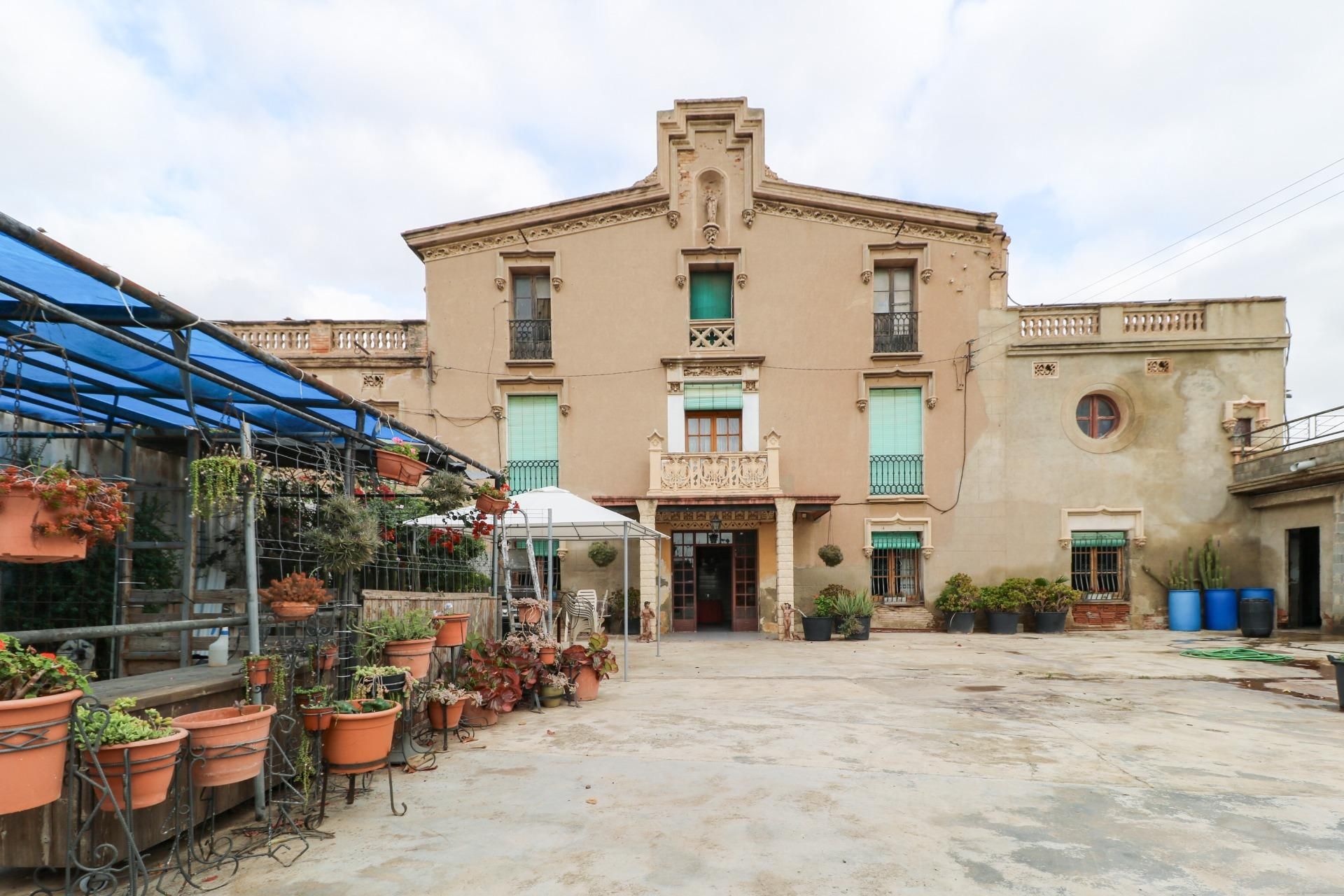 Exterior view of Country house for sale in Sant Boi de Llobregat  with Private garden, Terrace and Storage room
