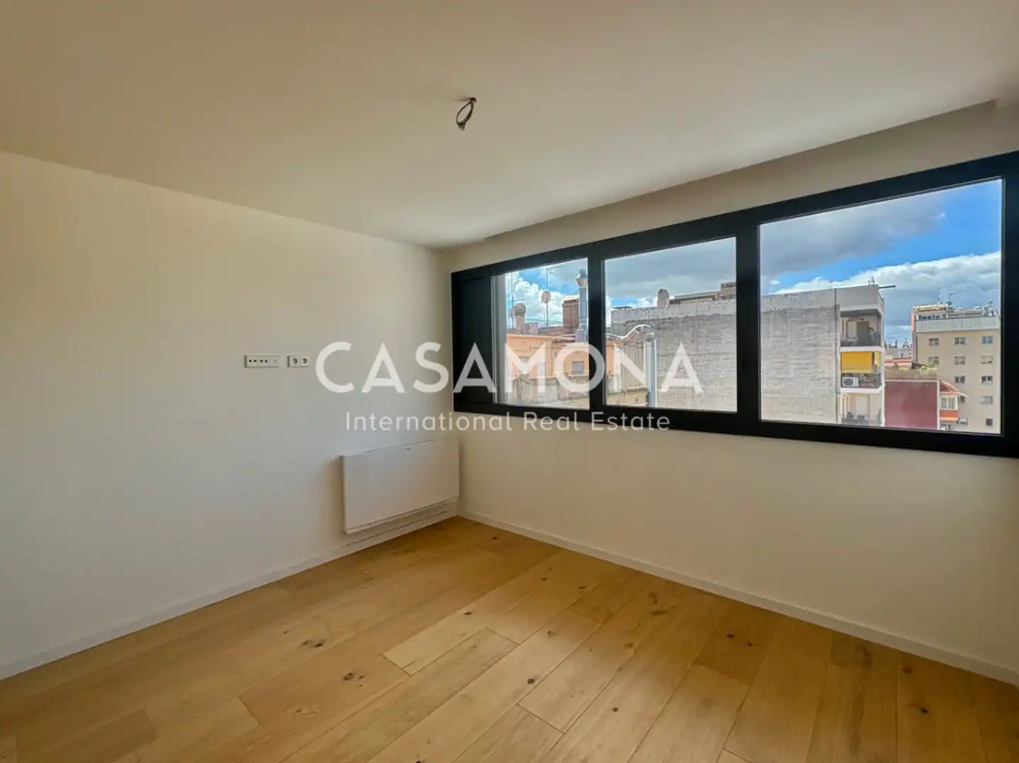 Ático en venta en Barcelona con Aire acondicionado, Calefacción y Terraza