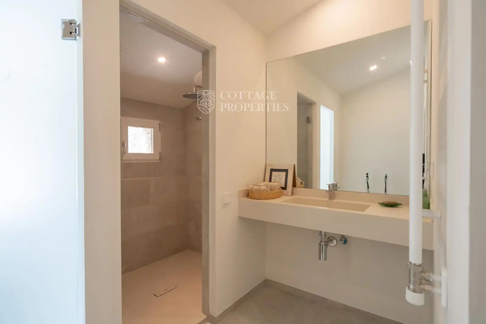 Baño de Finca rústica en venta en Gualta con Aire acondicionado, Calefacción y Terraza