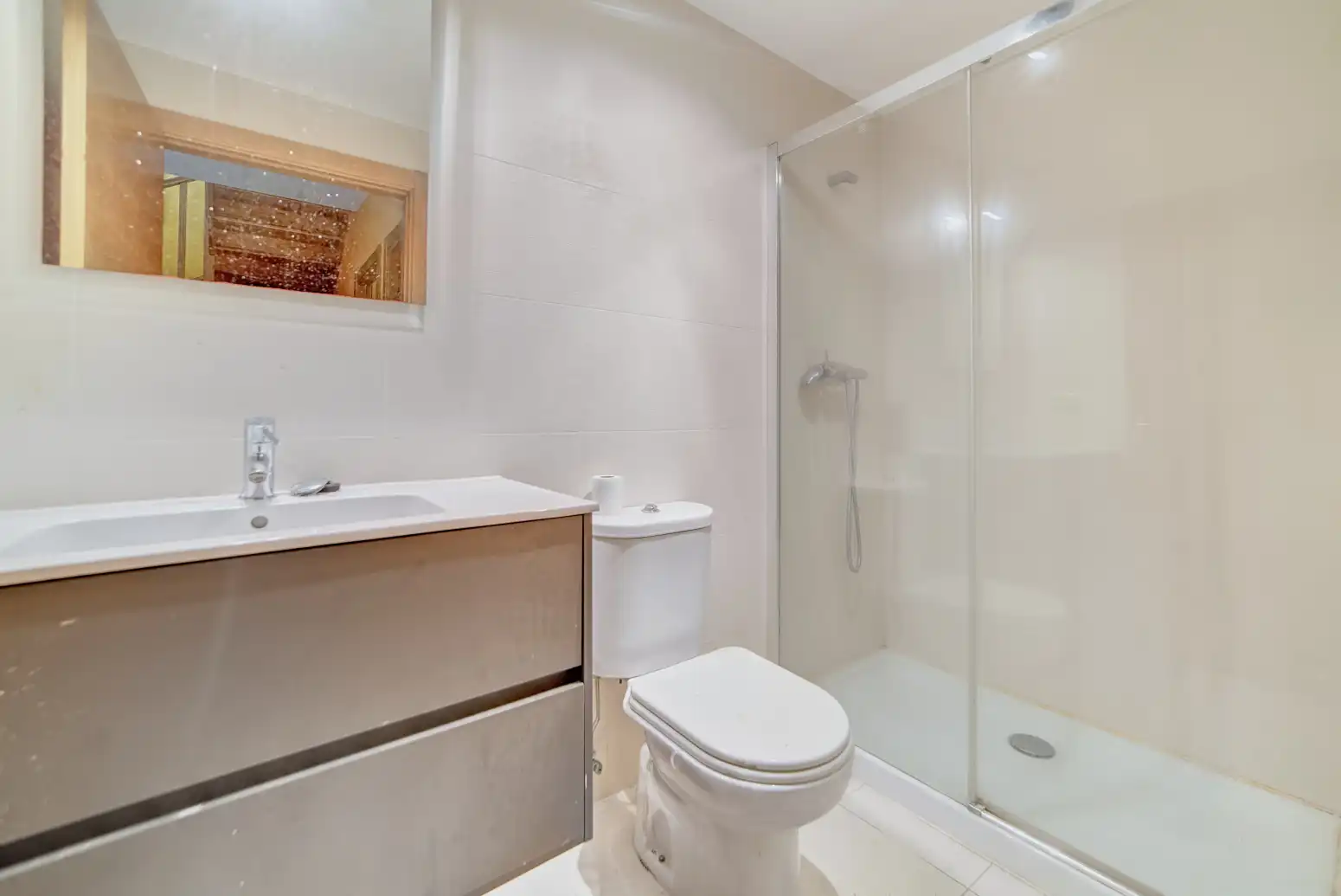 Baño de Casa adosada en venta en Olite / Erriberri con Calefacción, Jardín privado y Parquet