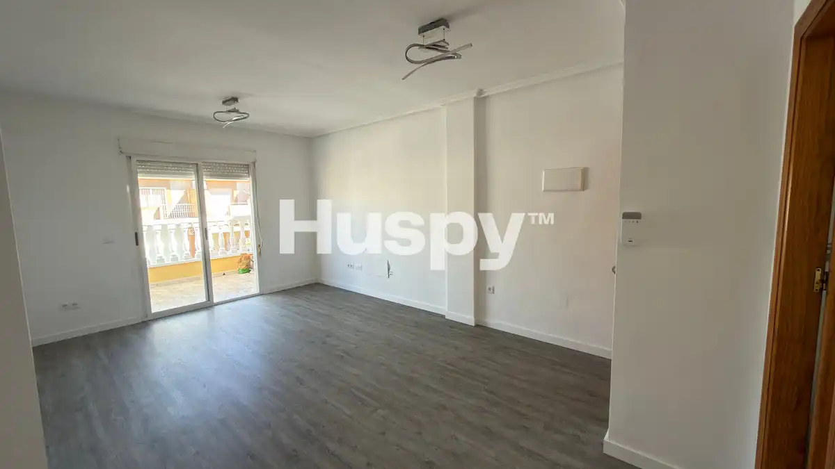 Piso con terraza en venta en Calle Licenciado Vidriera, imagen 6