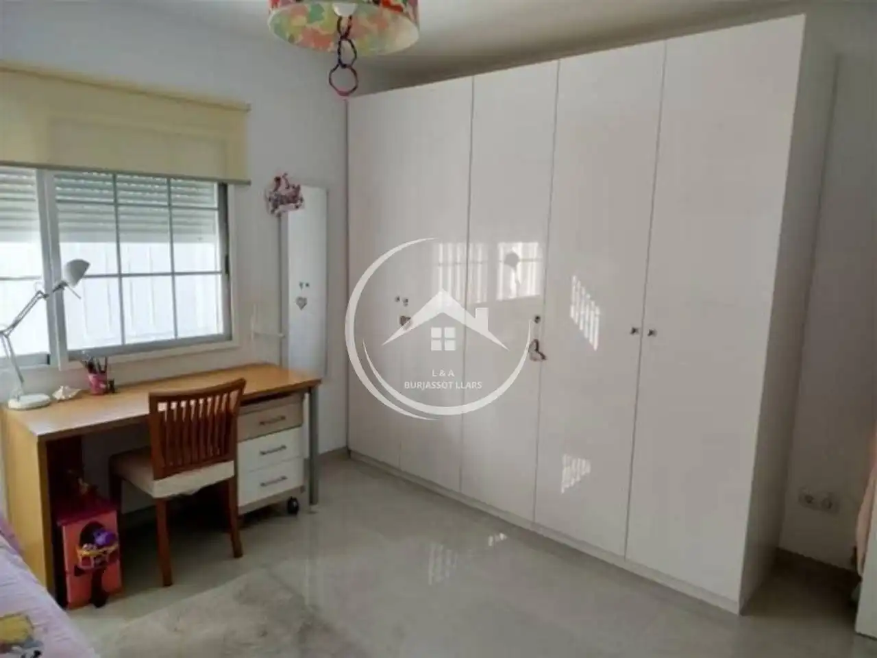 Dormitori de Casa o xalet en venda en Riba-roja de Túria amb Aire condicionat, Jardí privat i Terrassa