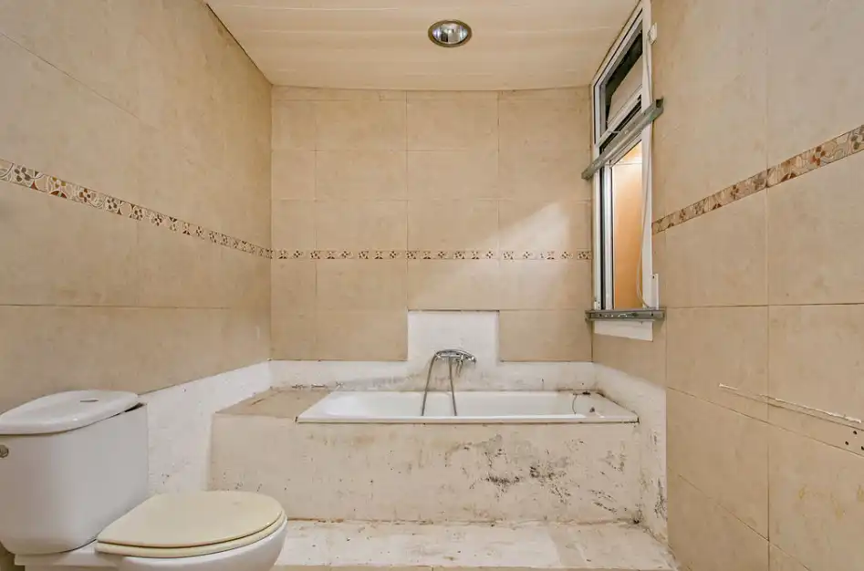 Bathroom of Houses for sale in Vacarisses