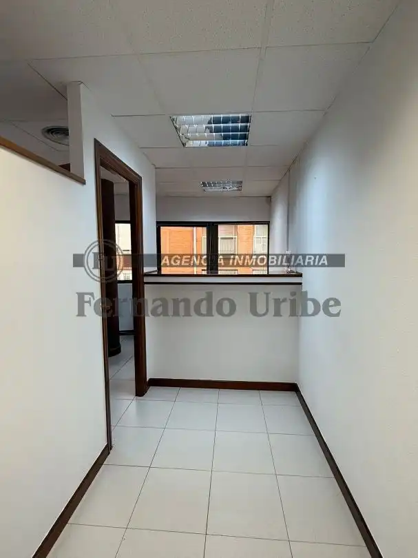 Oficina amb ascensor de lloguer a Sasikoa Kalea, imagen 2