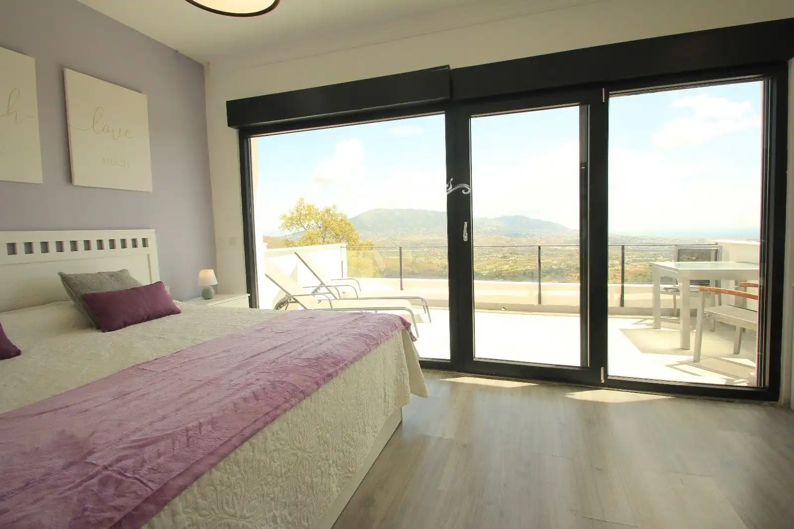 Habitación de Casa adosada de alquiler en Población de Arroyo con Aire acondicionado, Amueblado y Horno