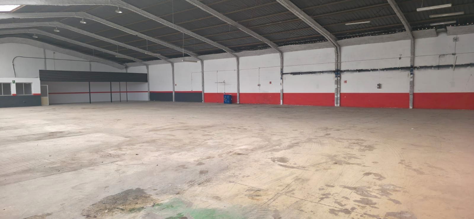 Fabrikhallen zur Miete in Alicante / Alacant