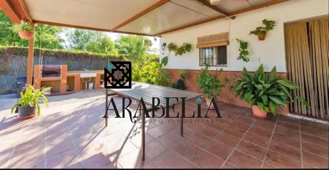 Garden of Houses for sale in Córdoba  with Air Conditioner, Heating and Private garden