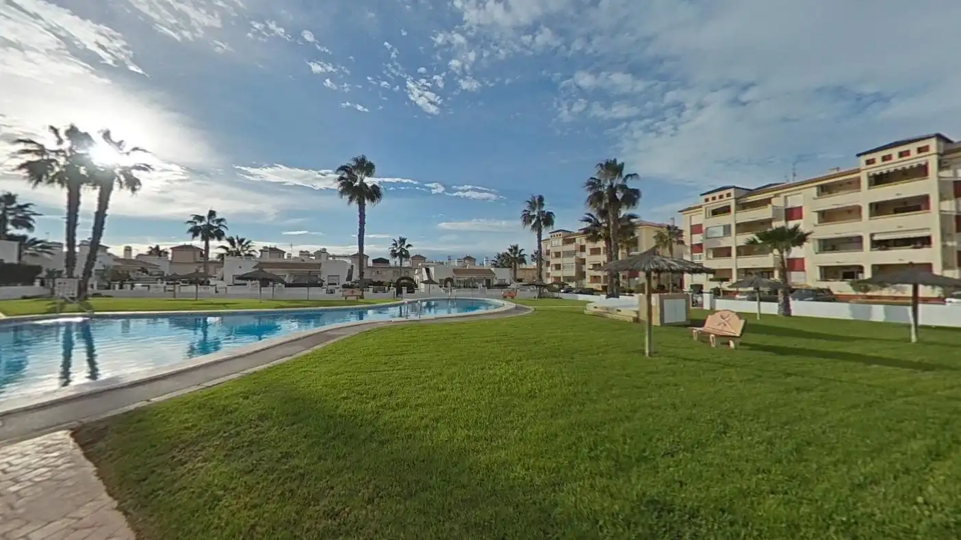Piscina de Àtic en venda en Orihuela amb Piscina