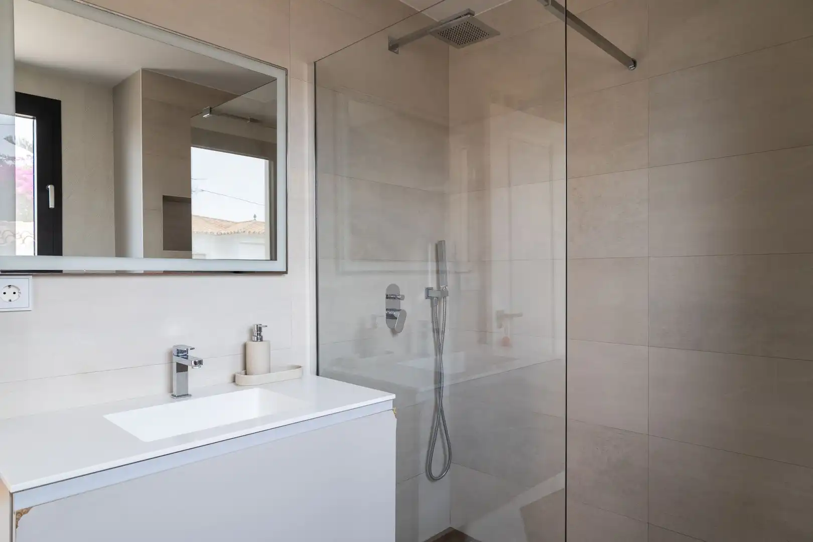Bathroom of Houses for rent in Vélez-Málaga  with Terrace