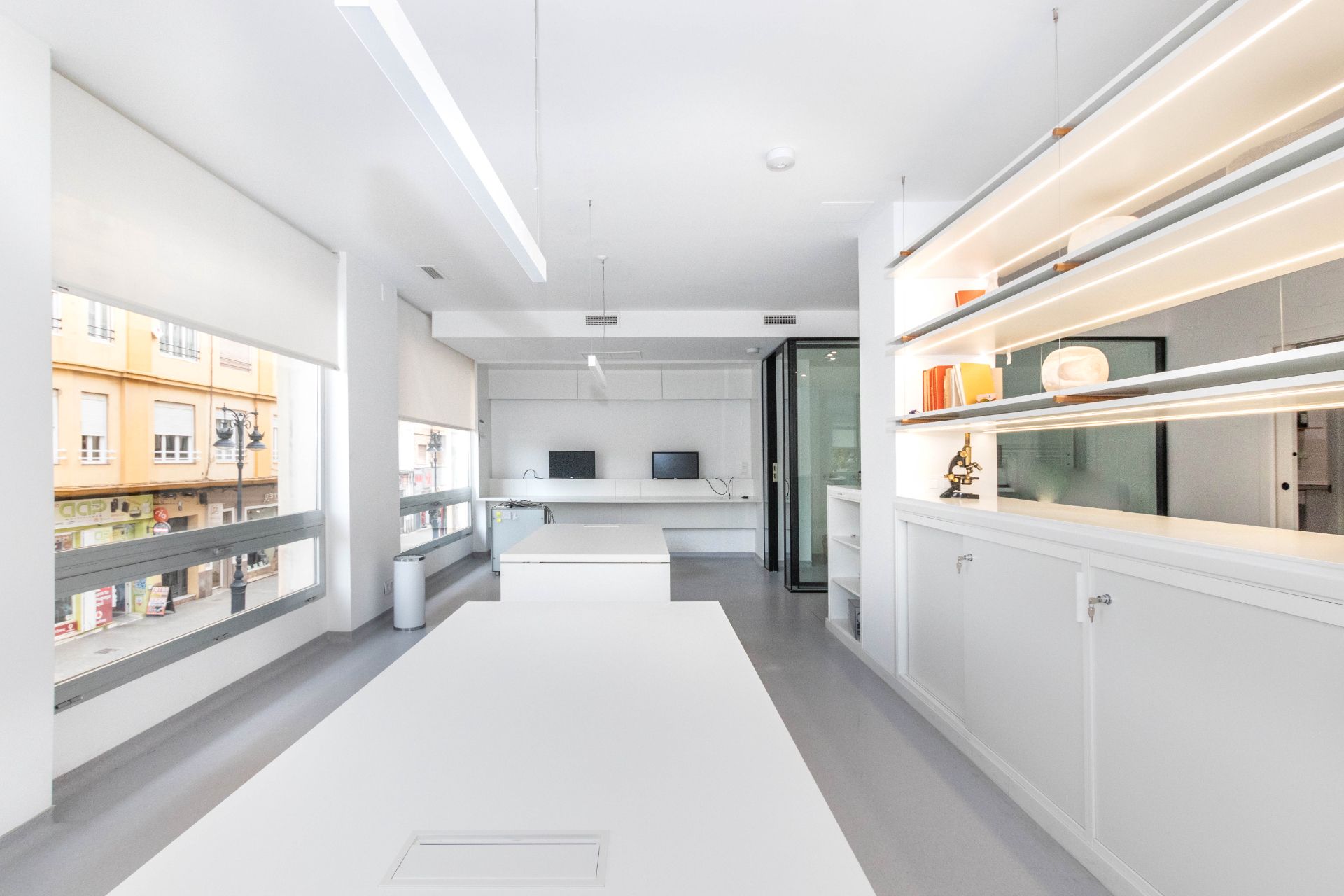 Office to rent in  Valencia Capital  with Air Conditioner, Heating and Furnished