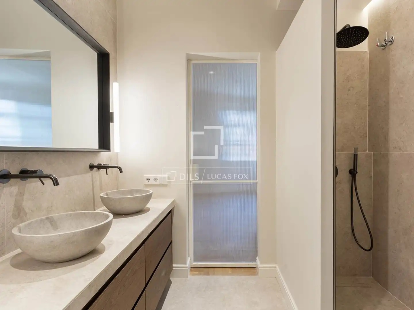 Bathroom of Flat for sale in Barcelona  with Air Conditioner, Heating and Parquet flooring