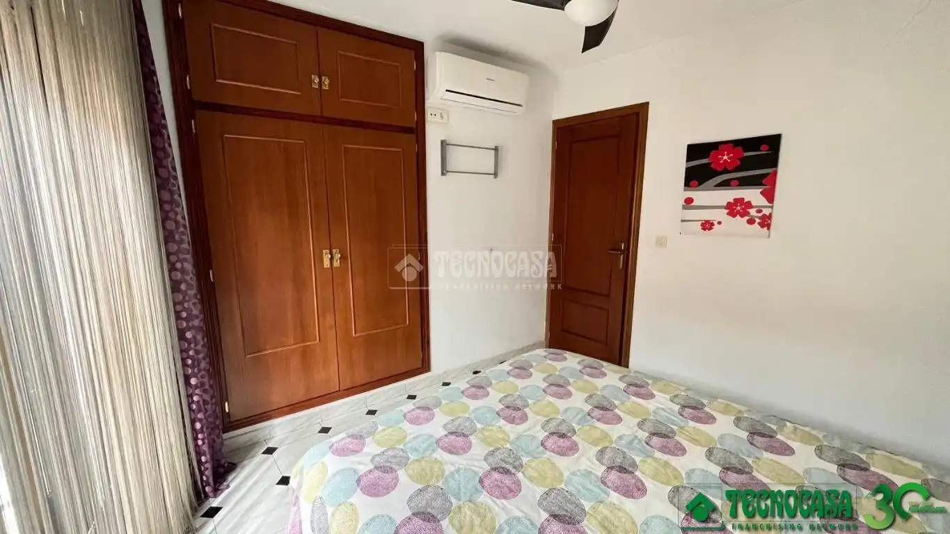 Schlafzimmer von Einfamilien-Reihenhaus zum Verkauf in San Esteban del Valle mit Klimaanlage und Heizung
