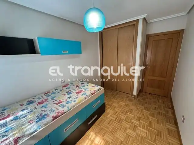 Habitación de Piso de alquiler en Parla con Aire acondicionado, Piscina y Amueblado