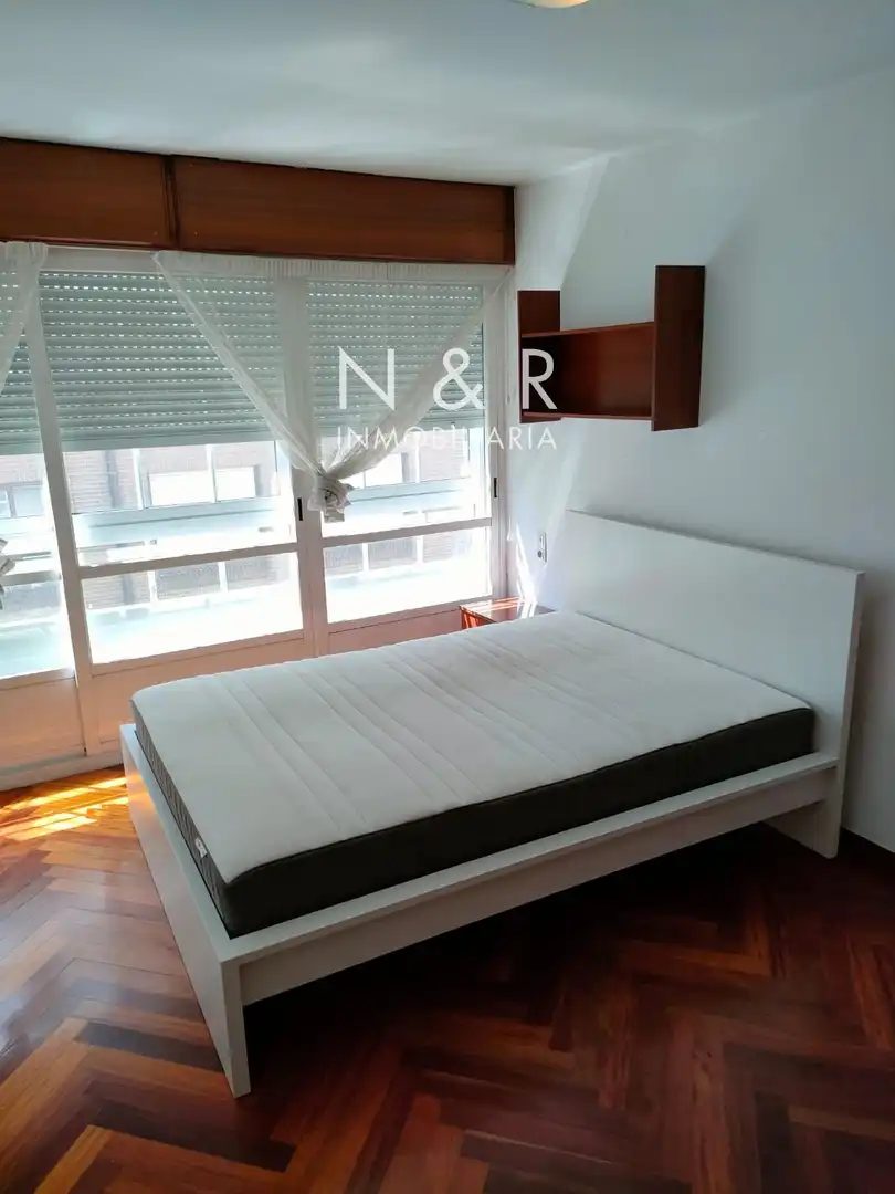 Habitación de Piso de alquiler en Santiago de Compostela  con Calefacción