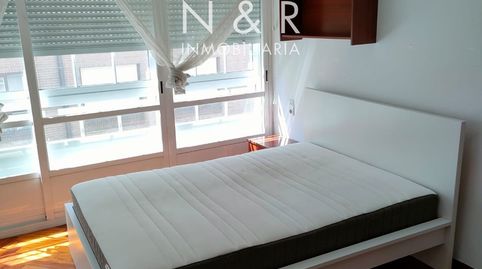 Foto 3 de Piso de alquiler en Montero Rios, Ensanche - Sar, Santiago de Compostela