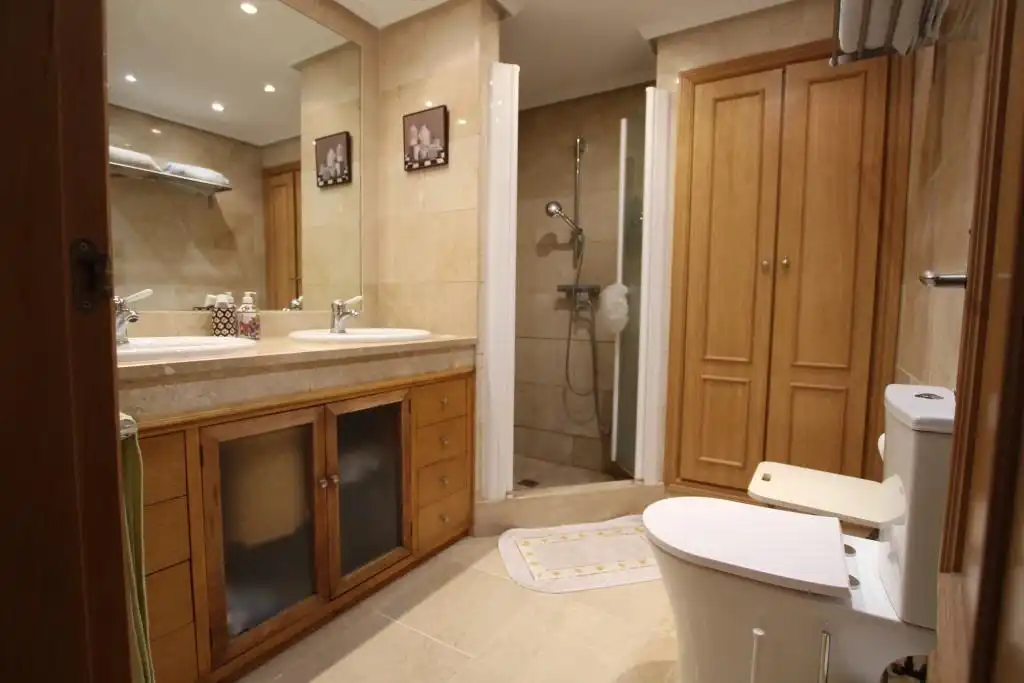 Baño de Apartamento en venta en Sanlúcar de Barrameda con Aire acondicionado, Jardín privado y Terraza