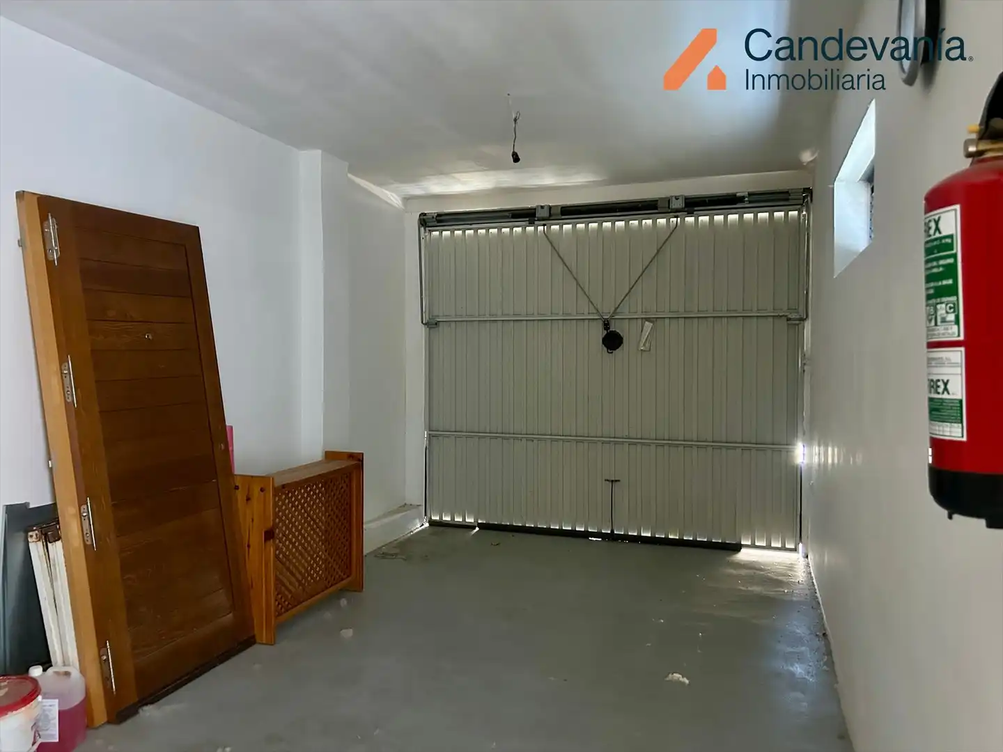 Casa adosada en venda en San Mateo de Gállego amb Aire condicionat, Calefacció i Jardí privat