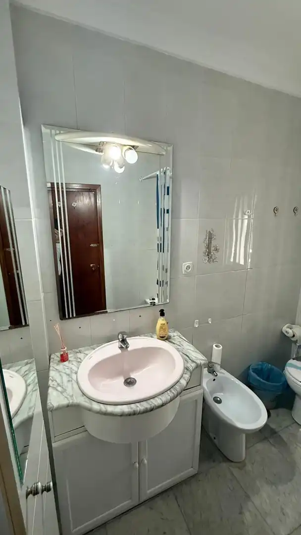 Baño de Piso en venta en Sevilla con Aire acondicionado y Terraza