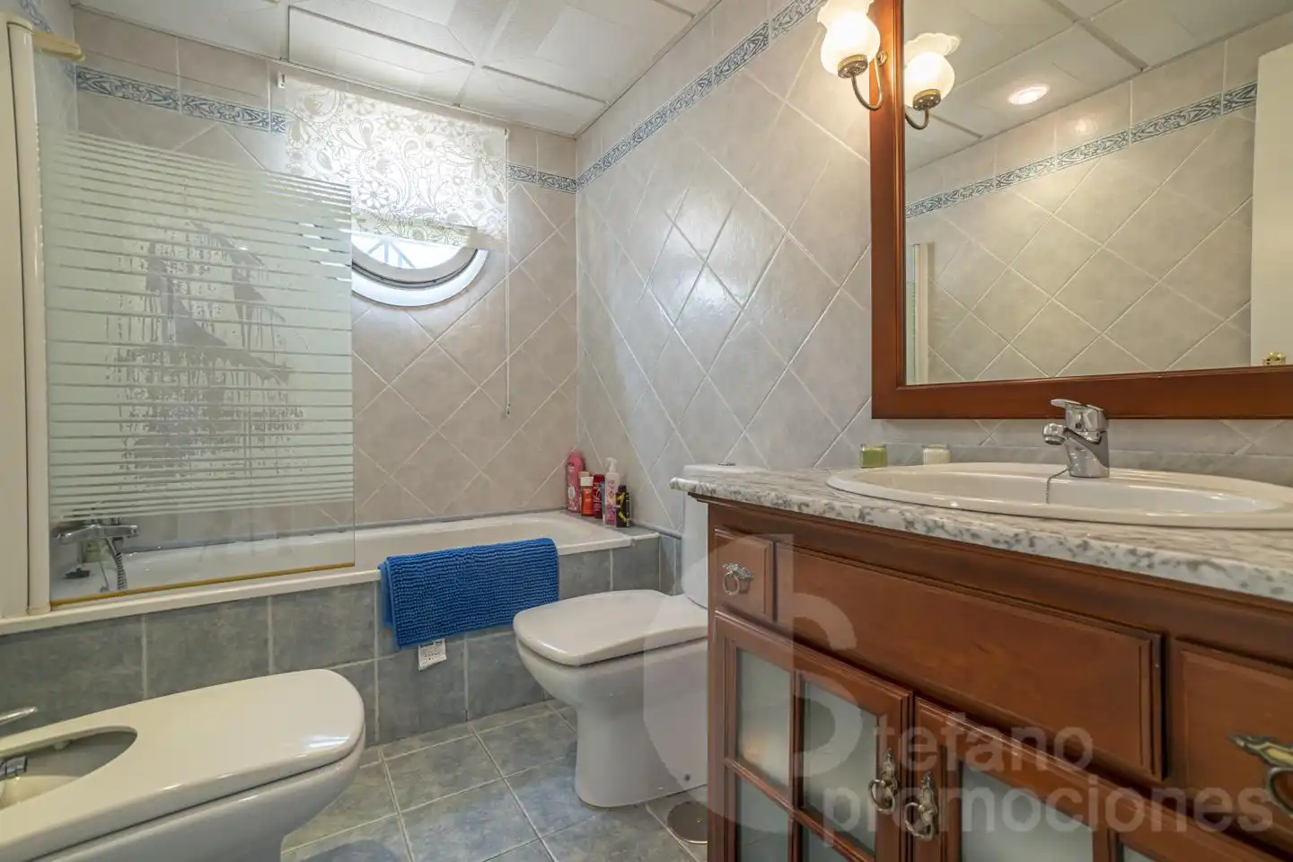 Baño de Casa adosada en venta en Málaga con Aire acondicionado, Calefacción y Jardín privado