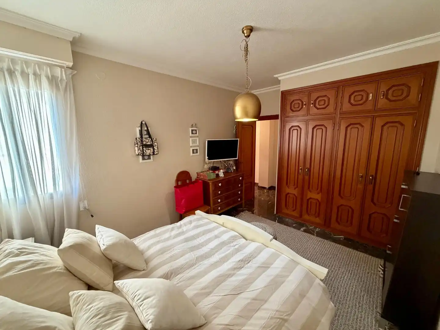 Bedroom of Flat for sale in Silla  with Air Conditioner and Furnished