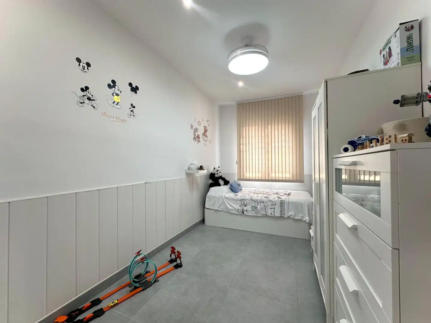 Habitación de Casa o chalet en venta en Churriana de la Vega con Aire acondicionado, Calefacción y Jardín privado