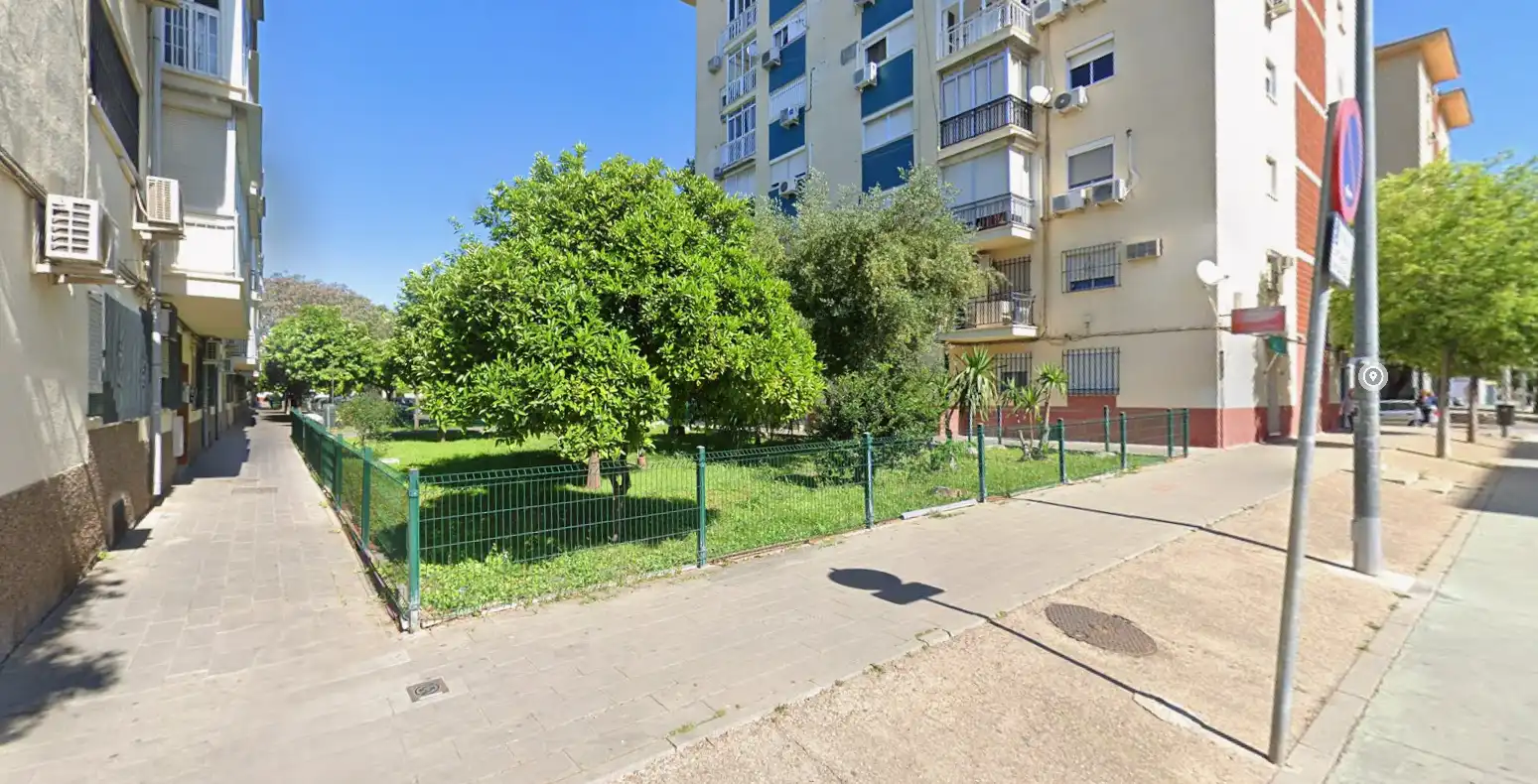 Vista exterior de Casa o xalet en venda en Sevilla