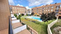 Exterior view of Apartment for sale in Santo Domingo de la Calzada  with Terrace and Swimming Pool