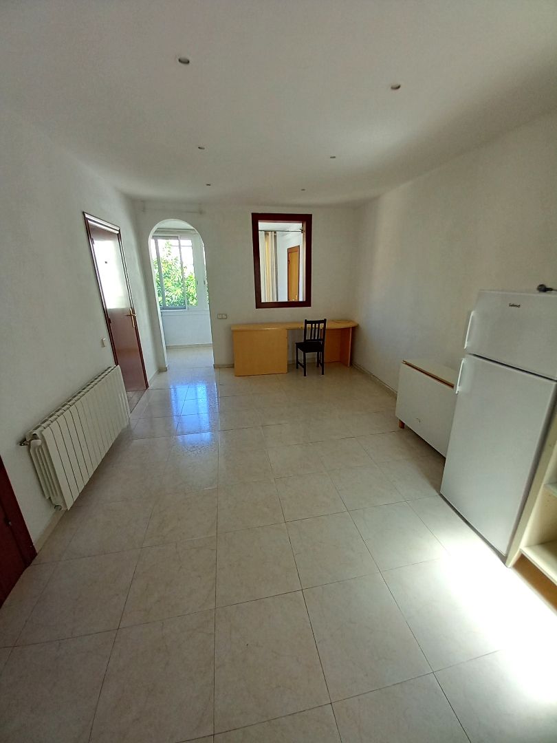 Flat to rent in  Barcelona Capital  with Air Conditioner and Furnished