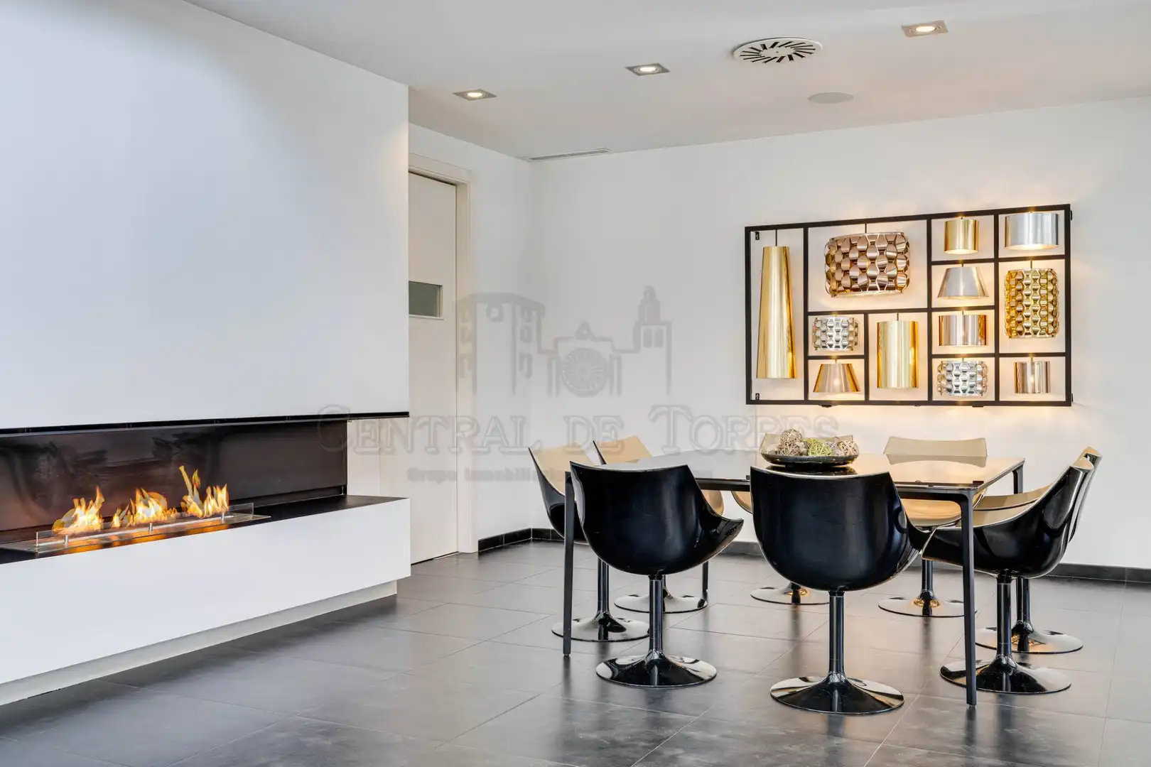 Sala d'estar de Casa o xalet en venda en Sant Cugat del Vallès amb Aire condicionat, Calefacció i Jardí privat