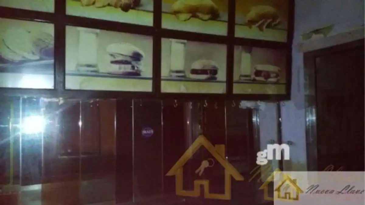 Local comercial en venta en CENTRICO