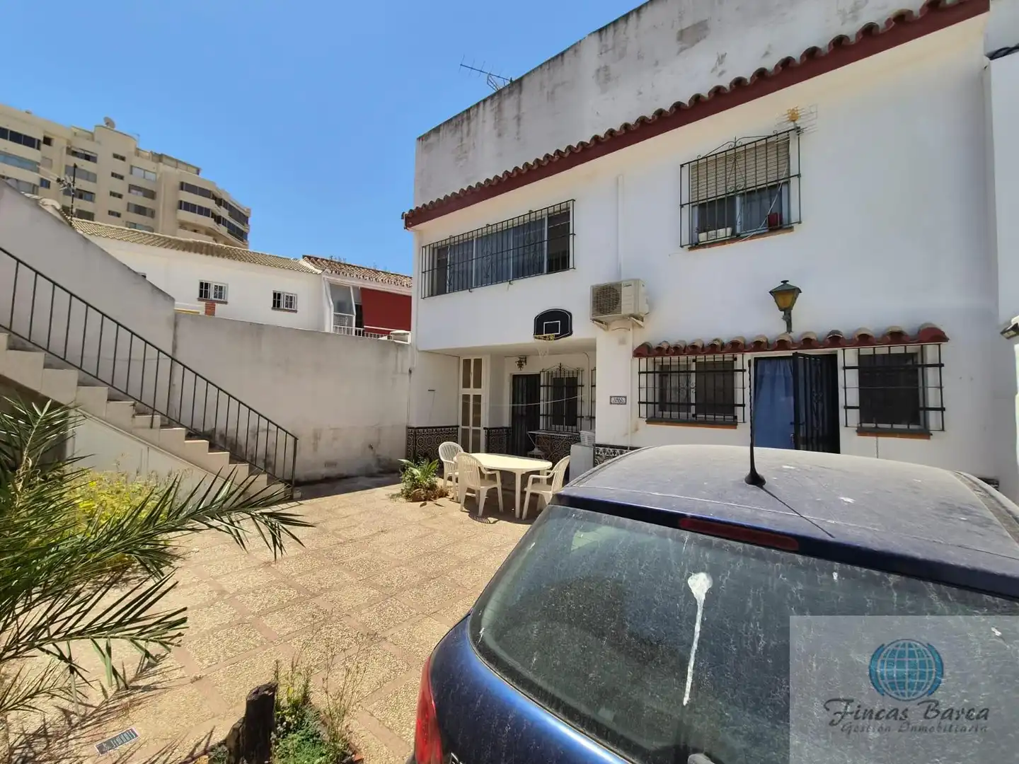 Vista exterior de Casa o xalet en venda en Fuengirola amb Aire condicionat, Terrassa i Traster