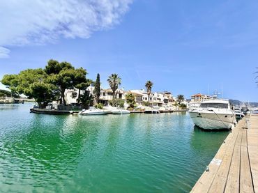 Apartamento con ascensor en venta en poblat tipic 12