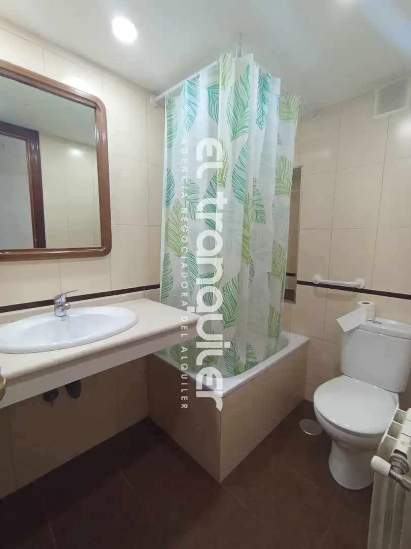 Badezimmer von Wohnung zum Verkauf in Alcorcón mit Terrasse, Möbliert und Waschmaschine