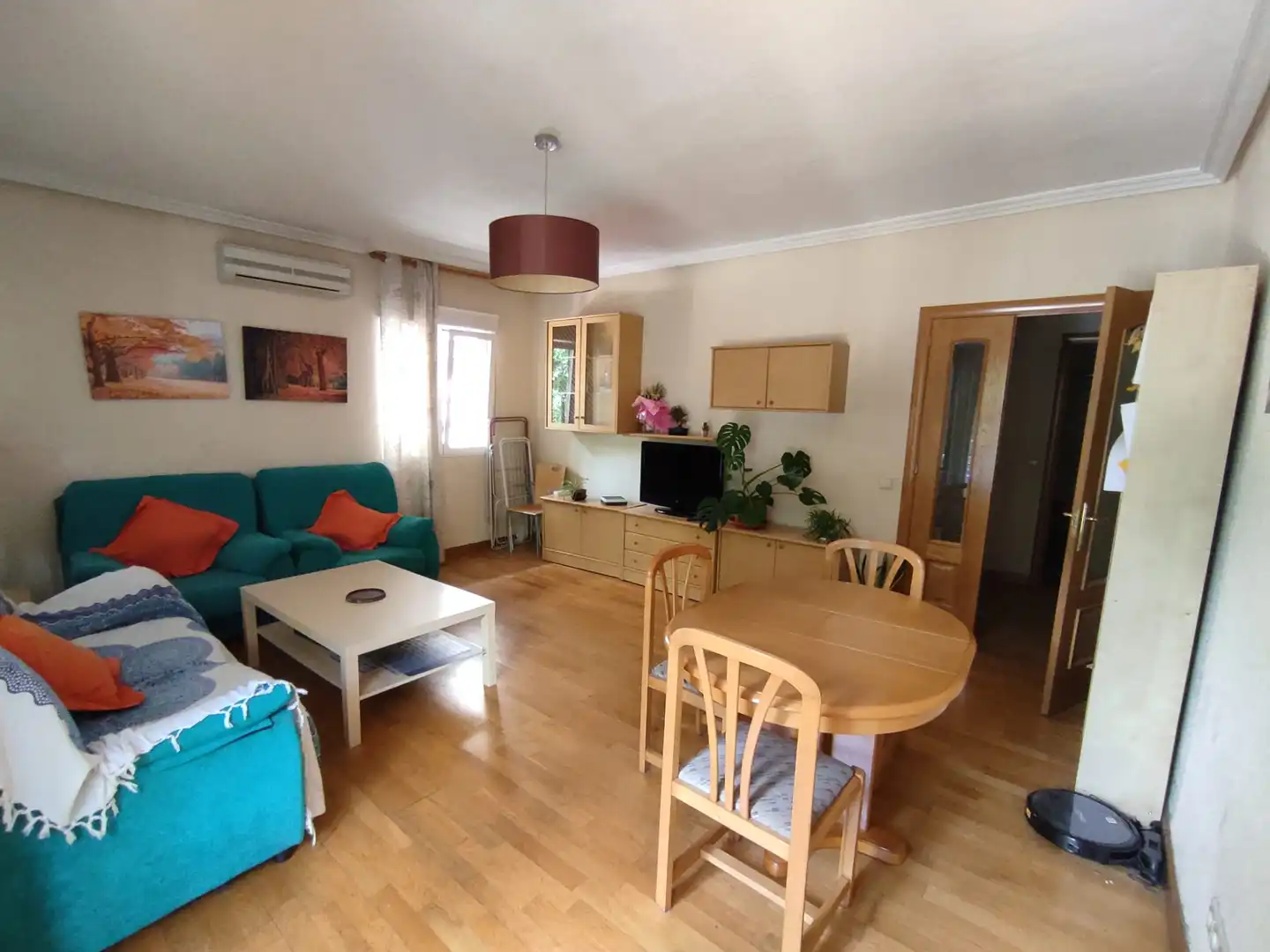 Sala d'estar de Pis de lloguer en Getafe amb Aire condicionat, Calefacció i Parquet
