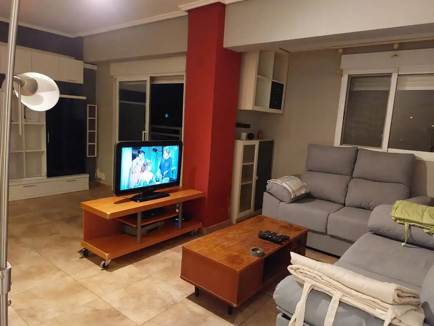 Living room of Flat for rent in  Valencia Capital  with Air Conditioner and Balcony