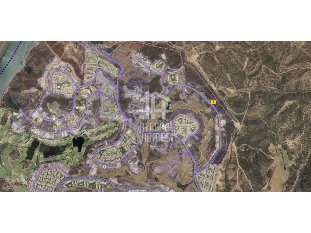 Lands and plots for sale in Avenida Rosalia De Castro, imagen 2
