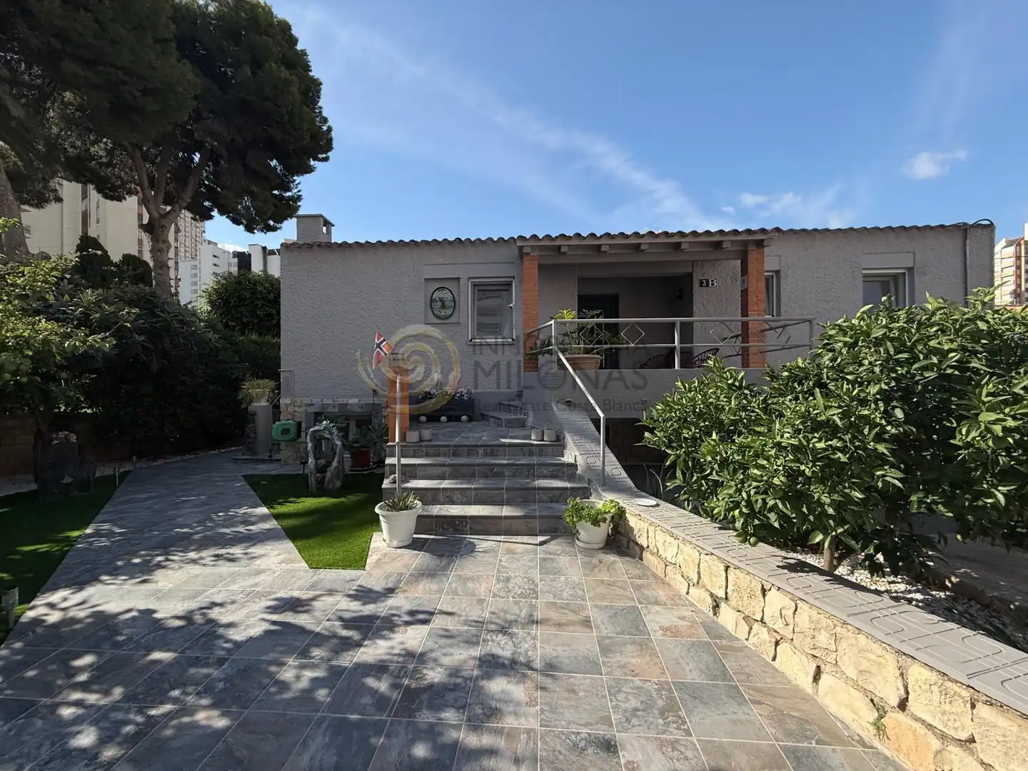 Vista exterior de Casa o chalet en venta en Benidorm con Aire acondicionado, Calefacción y Jardín privado