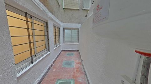 Foto 5 de Piso en venta en Carrer Amadeu Vives, Santa Perpètua de Mogoda, Barcelona