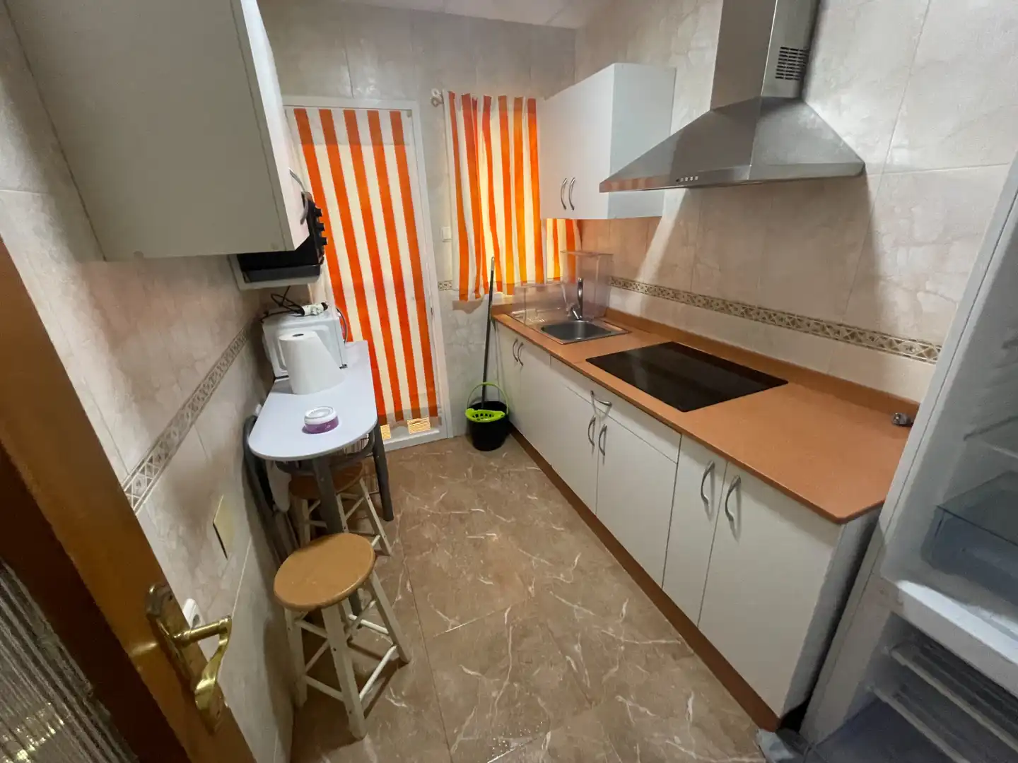 Cuina de Pis de lloguer en Murcia amb Aire condicionat, Parquet i Moblat