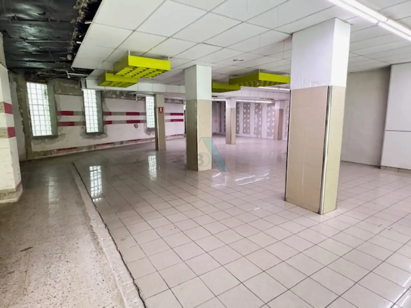 Business premises to rent in Llanes - Román Romano, imagen 11
